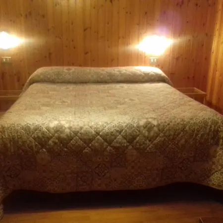 Hotel Cuney 2*